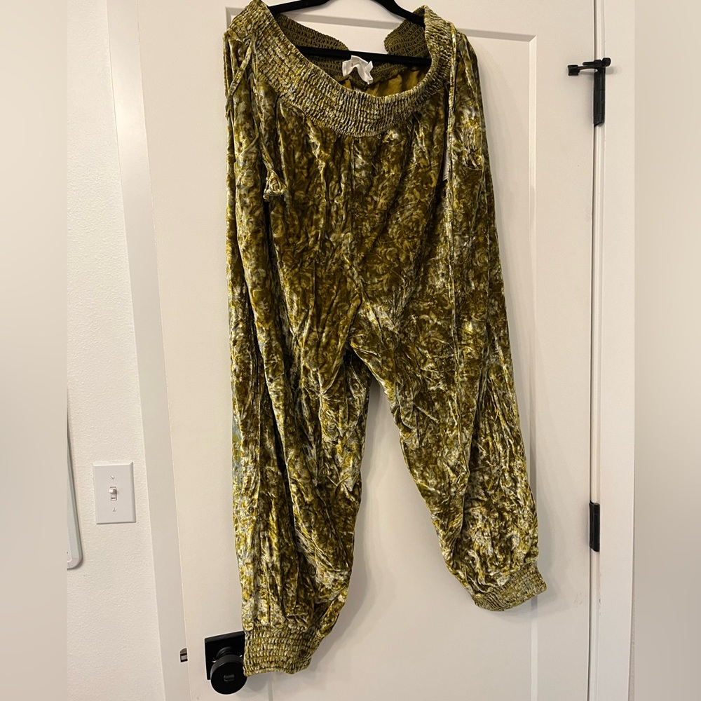 Anthropologie velvet green joggers